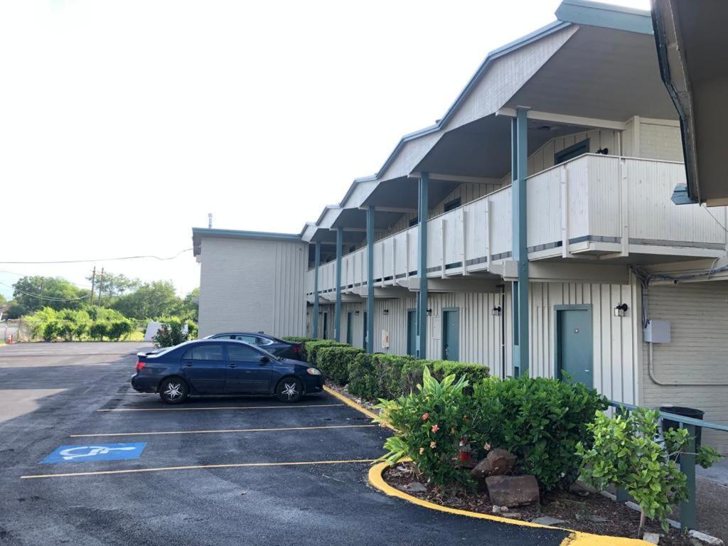 Safari Inn Motel Corpus Christi Buitenkant foto
